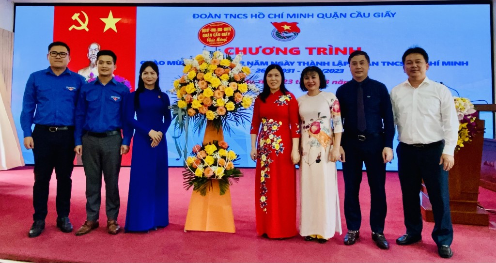 đồng chí Trần Thị Phương Hoa, Thành uỷ viên, Bí thư Quận uỷ Cầu Giấy 