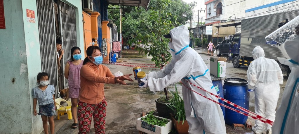 Mỗi phóng viên văn phòng TP Hồ Chí Minh luôn mong muốn tình yêu thương, sự sẻ chia không chỉ được thể hiện dưới ngòi bút mà phải được hiện thực hóa bằng những việc làm ý nghĩa