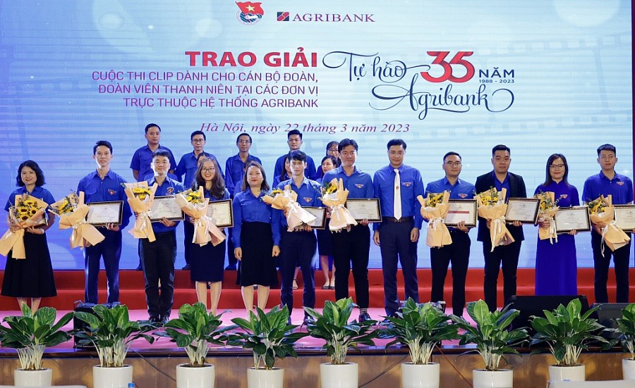 Dấu ấn của tuổi trẻ Agribank trong hành trình 35 năm xây dựng và trưởng thành