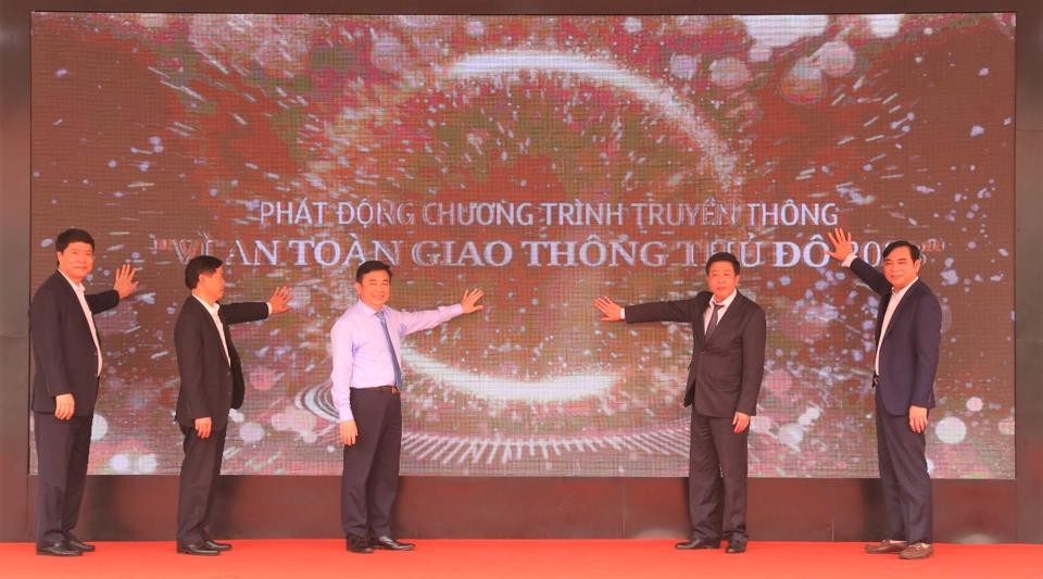 Chặng đường lan tỏa văn hóa giao thông trong mọi tầng lớp Nhân dân Thủ đô