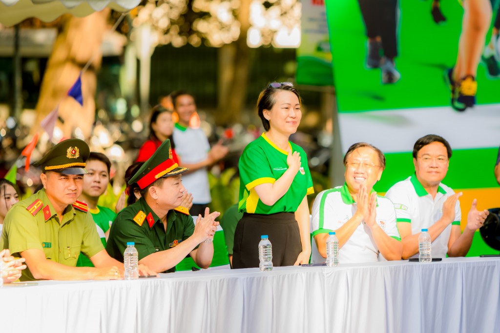 Bà Philomena Tan, Giám đốc ngành hàng MILO và Sữa, đại diện công ty Nestlé Việt Nam tại Ngày Chạy Vì Sức Khỏe Toàn Dân