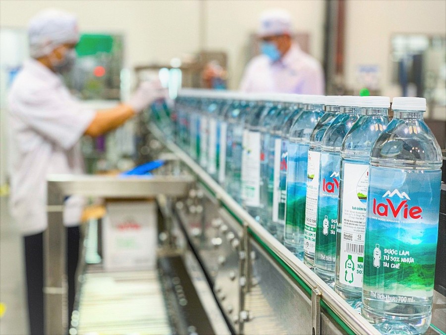 Hiện La Vie là doanh nghiệp duy nhất tại Việt Nam được cấp chứng nhận quốc tế về quản lý nước bền vững từ Liên minh Quản lý Nước