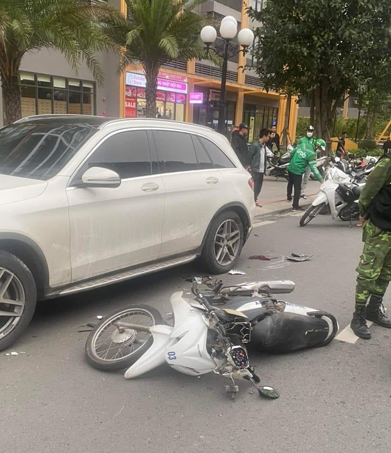 Lực lượng chức năng phong tỏa hiện trường, điều tra làm rõ vụ tai nạn