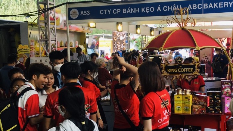 Người dân hào hứng tham gia lễ hội bánh mì tại TP Hồ Chí Minh