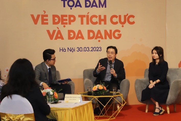 Ông Đặng Hoa Nam – Cục trưởng Cục Trẻ em, Bộ Lao động Thương binh và Xã hội phát biểu tại tọa đàm