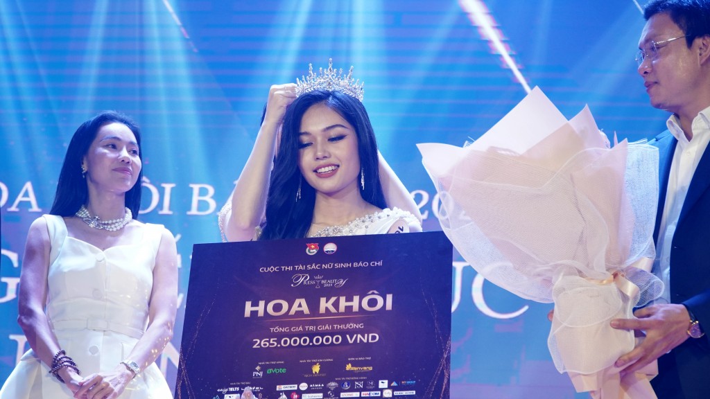 Chùm ảnh tài sắc nữ sinh báo chí tại cuộc thi Press Beauty 2023 Chùm ảnh tài sắc nữ sinh báo chí tại cuộc thi Press Beauty 2023