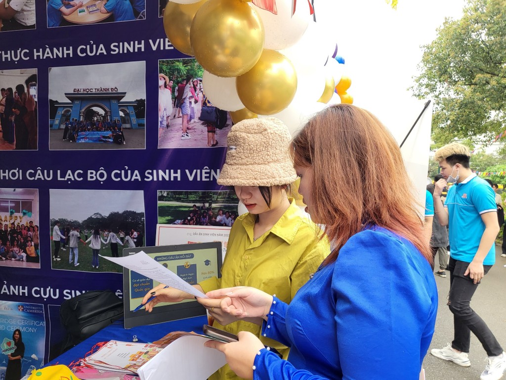 Nhiều thông tin hữu ích tại ngày hội “Tư vấn tuyển sinh - Hướng nghiệp” trường Đại học Thành Đô