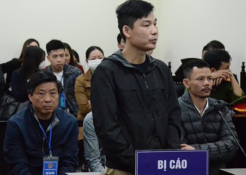 Bị cáo Đặng Ngọc Long và những người liên quan tại phiên xử