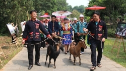 Thưởng thức “Sắc màu văn hóa các dân tộc Việt Nam” tại Hà Nội