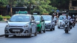 Hà Nội: Rà soát các tụ điểm xe taxi thường xuyên vi phạm dừng, đỗ không đúng quy định