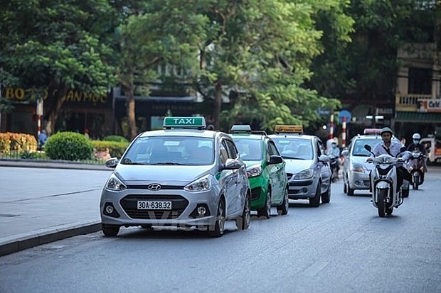 Hà Nội: Rà soát các tụ điểm xe taxi thường xuyên vi phạm dừng, đỗ không đúng quy định