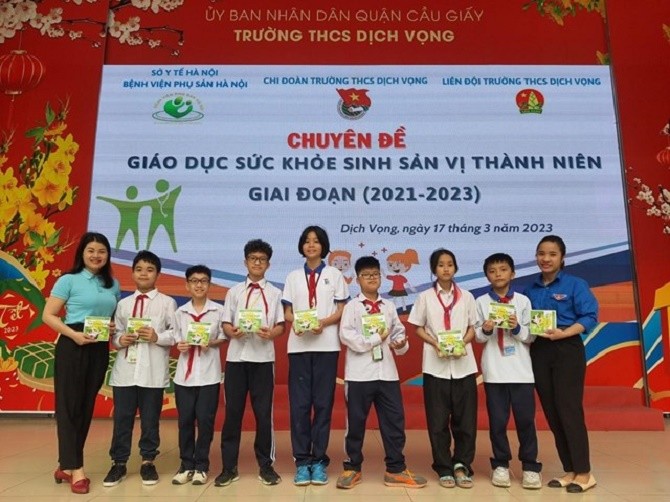 Giáo dục sức khỏe sinh sản vị thành niên cho học sinh các trường THCS