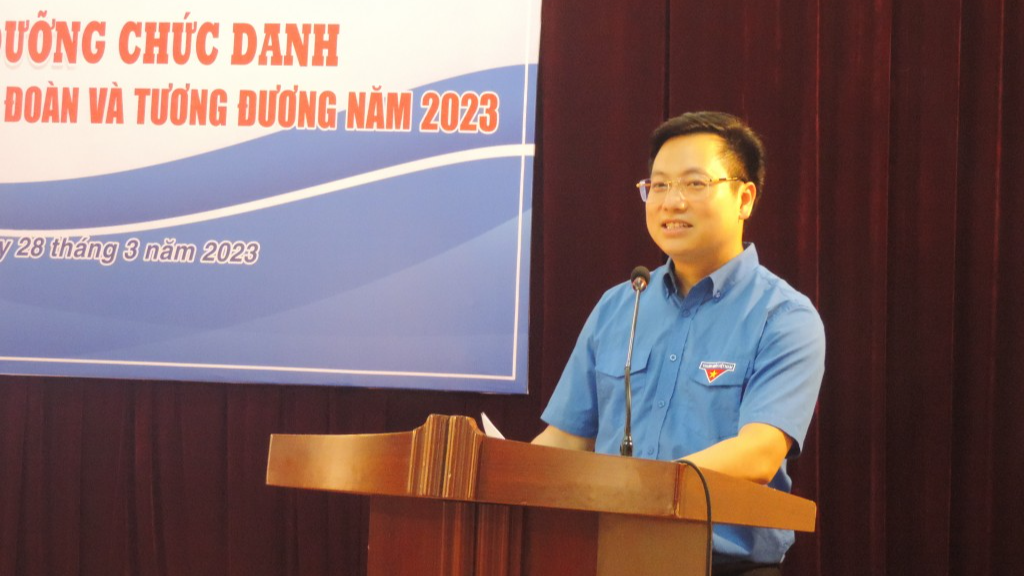 Phó Bí thư Thành đoàn Hà Nội phát biểu tại chương trình 