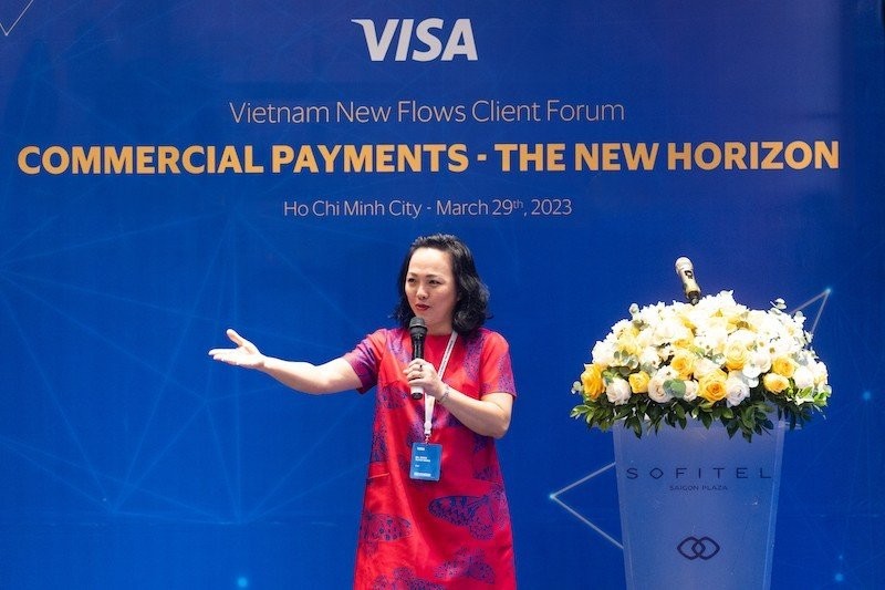 Bà Đặng Tuyết Dung - Giám đốc Visa Việt Nam và Lào phát biểu tại sự kiện (2)