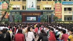Đan Phượng chiếu phim miễn phí cho hơn 2.400 học sinh