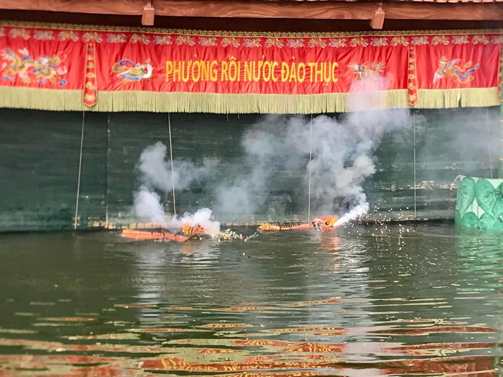 Làng rối nước Đào Thục