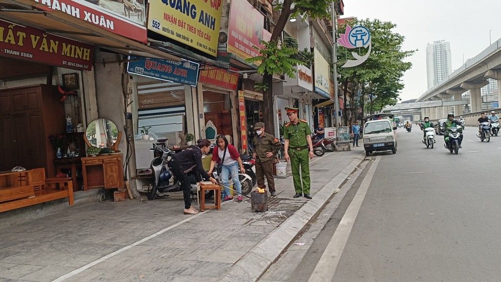 Đa số người dân đều chấp hành, không có hiện tượng chống đối khi bị nhắc nhở