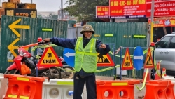 Hà Nội: Tổ chức giao thông tuyến đường tạm tại dải phân cách đường Nguyễn Xiển
