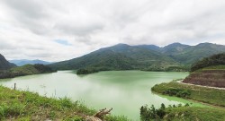 Quảng Nam: Công ty Hang Gợp thuê và sử dụng lòng hồ thủy điện phát triển du lịch