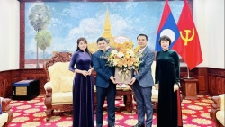 Hội Hữu nghị Việt Nam - Lào thành phố Hà Nội thăm và chúc Tết cổ truyền Lào
