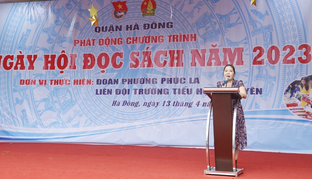 Sôi nổi hoạt động tôn vinh văn hóa đọc ở trường học Hà Nội