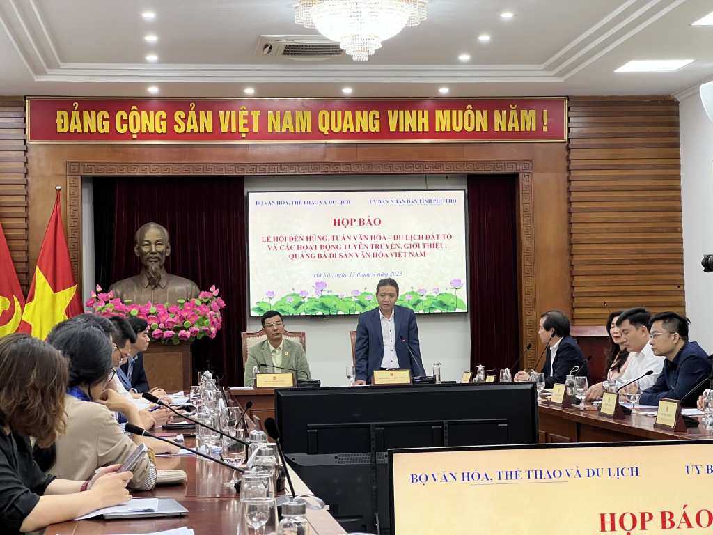 Bộ Văn hóa, Thể thao và Du lịch phối hợp với Ủy ban nhân dân (UBND) tỉnh Phú Thọ tổ chức họp báo giới thiệu về Lễ hội Đền Hùng, Tuần Văn hóa - Du lịch Đất Tổ 2023