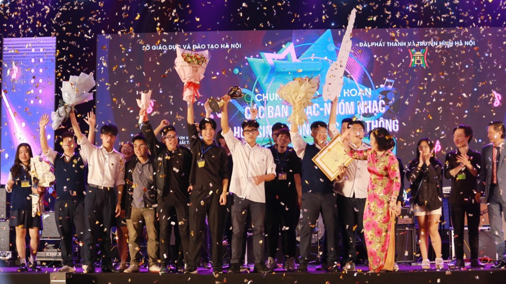 Sôi động Chung khảo Liên hoan các ban, nhóm nhạc học sinh THPT Hà Nội 2023
