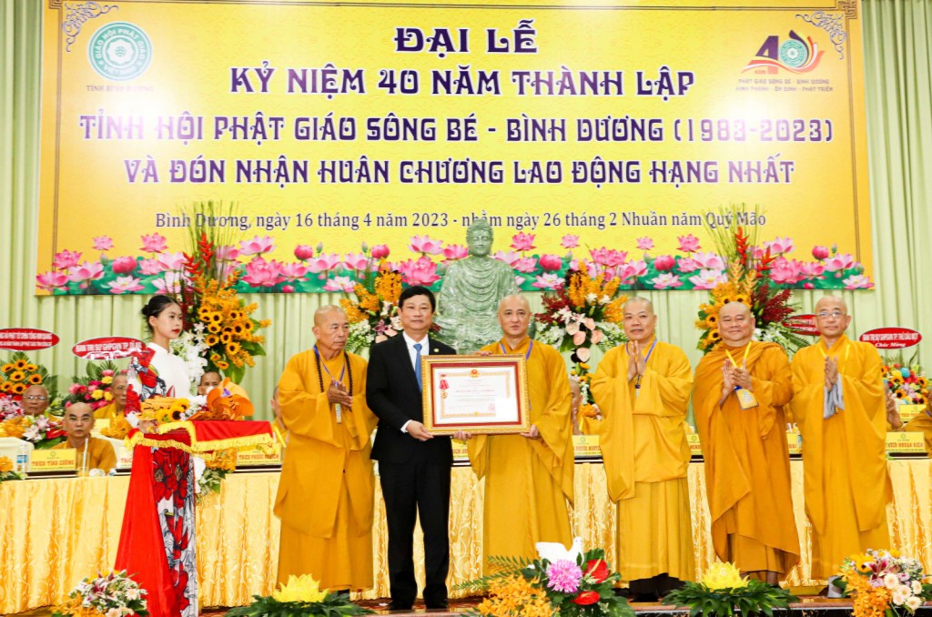 Đại lễ kỷ niệm 40 năm thành lập Tỉnh hội Phật giáo Sông Bé - Bình Dương