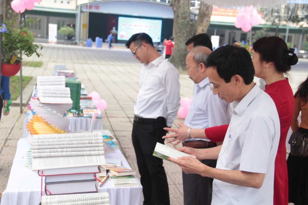 Khuyến khích đoàn viên, thanh niên xây dựng, duy trì thói quen đọc sách