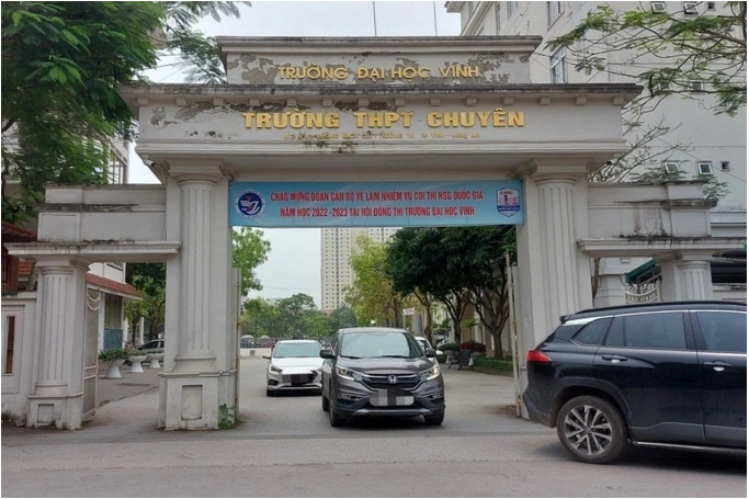 Trường THPT chuyên Đại học Vinh - nơi nữ sinh học tập trước khi xảy ra sự việc đau lòng 