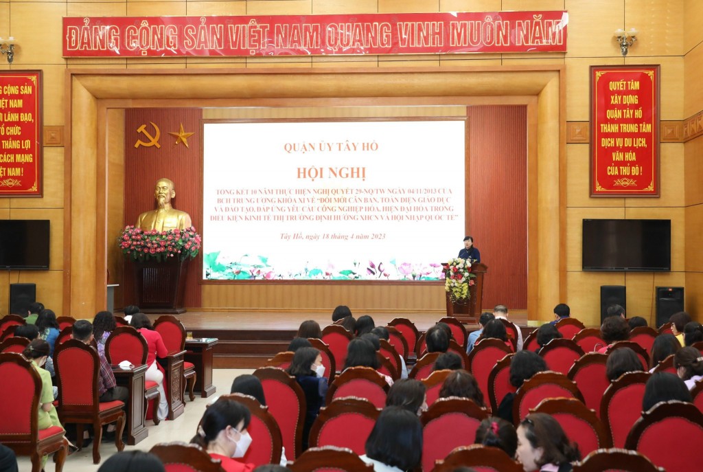 Toàn cảnh hội nghị