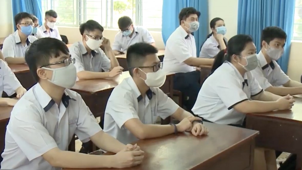 TP Hồ Chí Minh yêu cầu học sinh đeo khẩu trang đến trường học