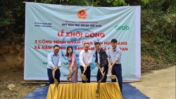 Grab Việt Nam tiếp tục xây cầu đến lớp cho trẻ vùng cao