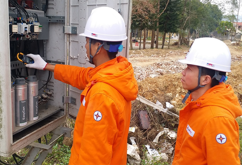 PC Lạng Sơn kiểm tra hệ thống lưới điện nhằm đảm bảo phục vụ khách hàng