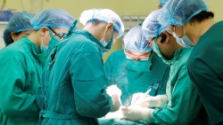 Nghệ An: Phẫu thuật thành công bệnh nhân đứt gân gót chân
