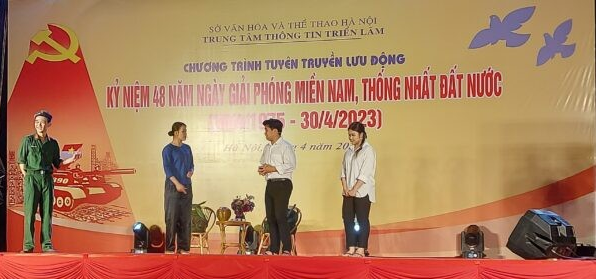 Tuyên truyền lưu động kỷ niệm 48 năm Ngày Giải phóng miền Nam, thống nhất đất nước