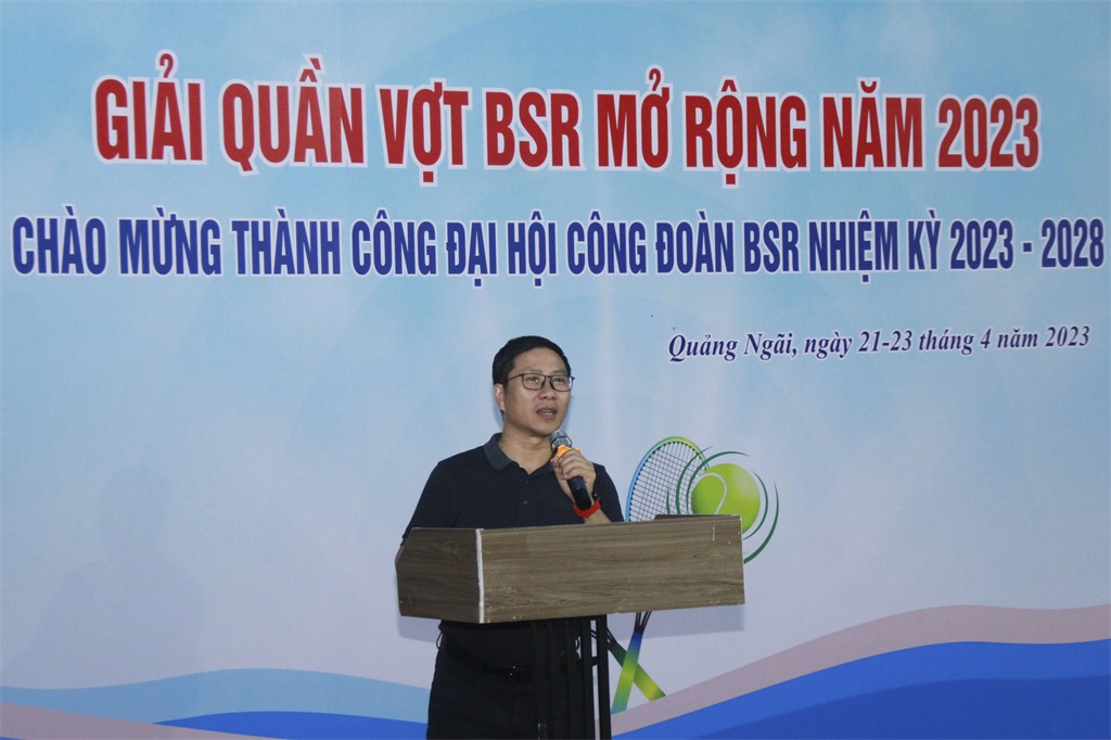 Ông Phạm Ngọc Vương – Trưởng Ban Văn hoá Thể thao Công đoàn BSR phát biểu khai mạc giải