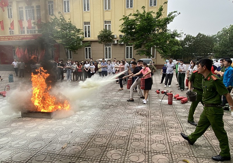 Lực lượng chữa cháy tại chỗ là hạt nhân thúc đẩy phong trào toàn dân phòng cháy, chữa cháy