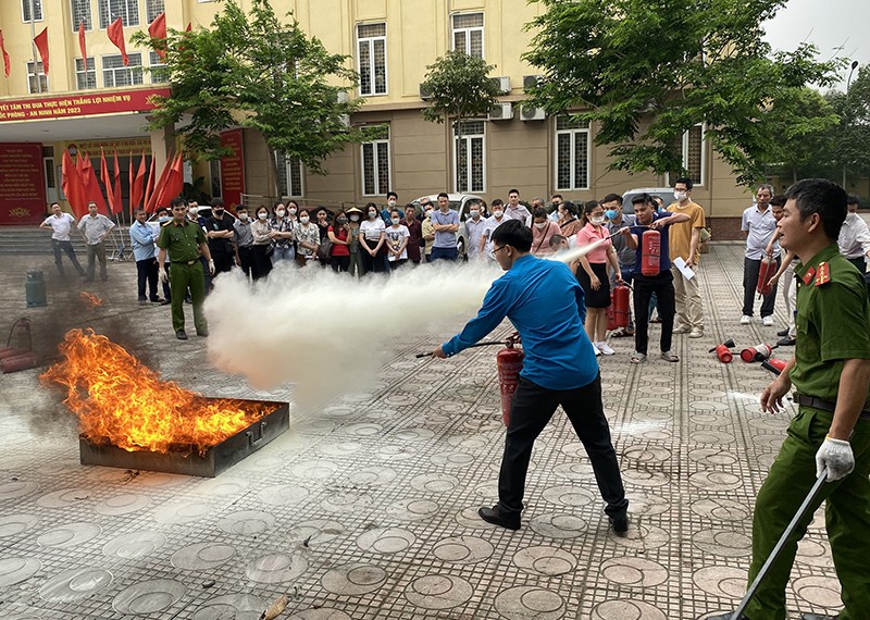 Lực lượng chữa cháy tại chỗ là hạt nhân thúc đẩy phong trào toàn dân phòng cháy, chữa cháy