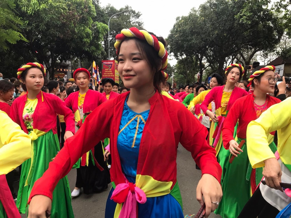 Tưng bừng hội chùa Láng với nhiều nghi lễ truyền thống được phục dựng