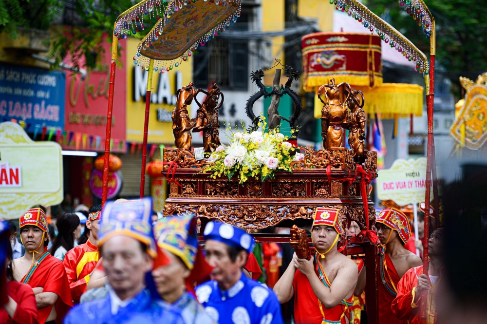 Tưng bừng hội chùa Láng với nhiều nghi lễ truyền thống được phục dựng