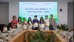 20 sinh viên xuất sắc của ĐHQGHN vinh dự nhận Học bổng K-T