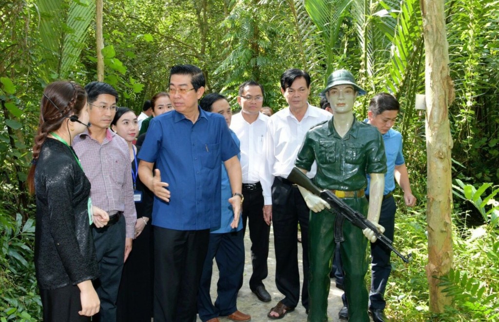 Phó Trưởng ban Nội chính Trung ương Võ Văn Dũng cùng đoàn về thăm căn cứ Cái Chanh năm 2023
