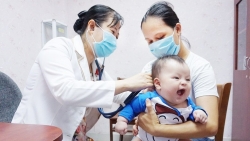Việt Nam nỗ lực đảo ngược tình trạng sụt giảm tiêm chủng
