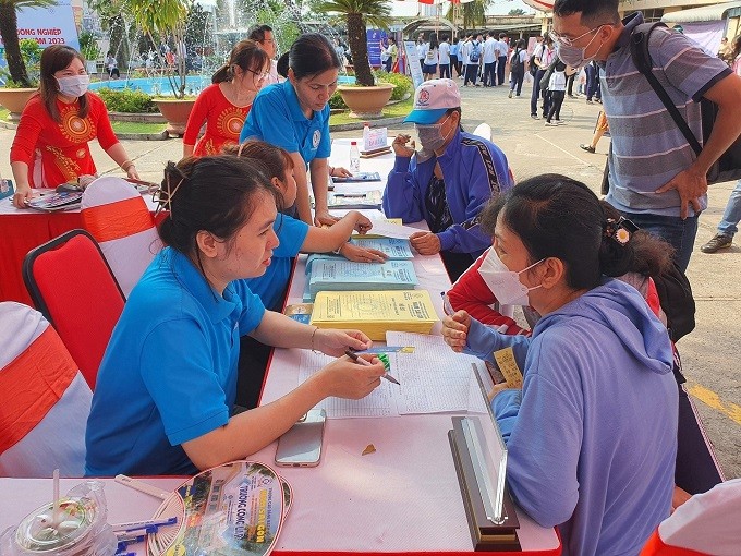 Qua khảo sát về tình hình lao động - việc làm tại các doanh nghiệp trên địa bàn TP Hồ Chí Minh cho thấy, việc làm cho người lao động tại các doanh nghiệp đang ở mức độ cần chú ý, nhưng chưa đến mức bi quan