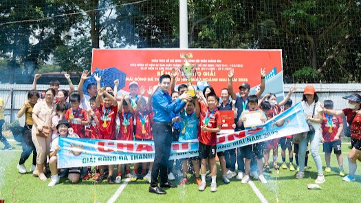 Tìm ra các nhà vô địch của Giải bóng đá thanh thiếu nhi quận Hoàng Mai