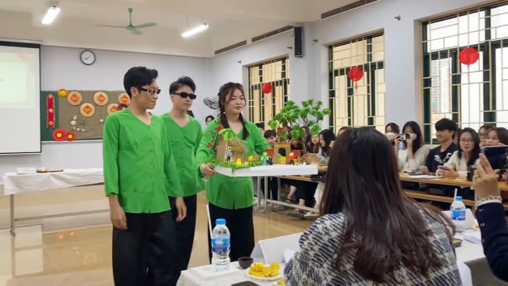 “Tinh hoa làng nghề Việt” - sân chơi văn hóa lý thú cho sinh viên