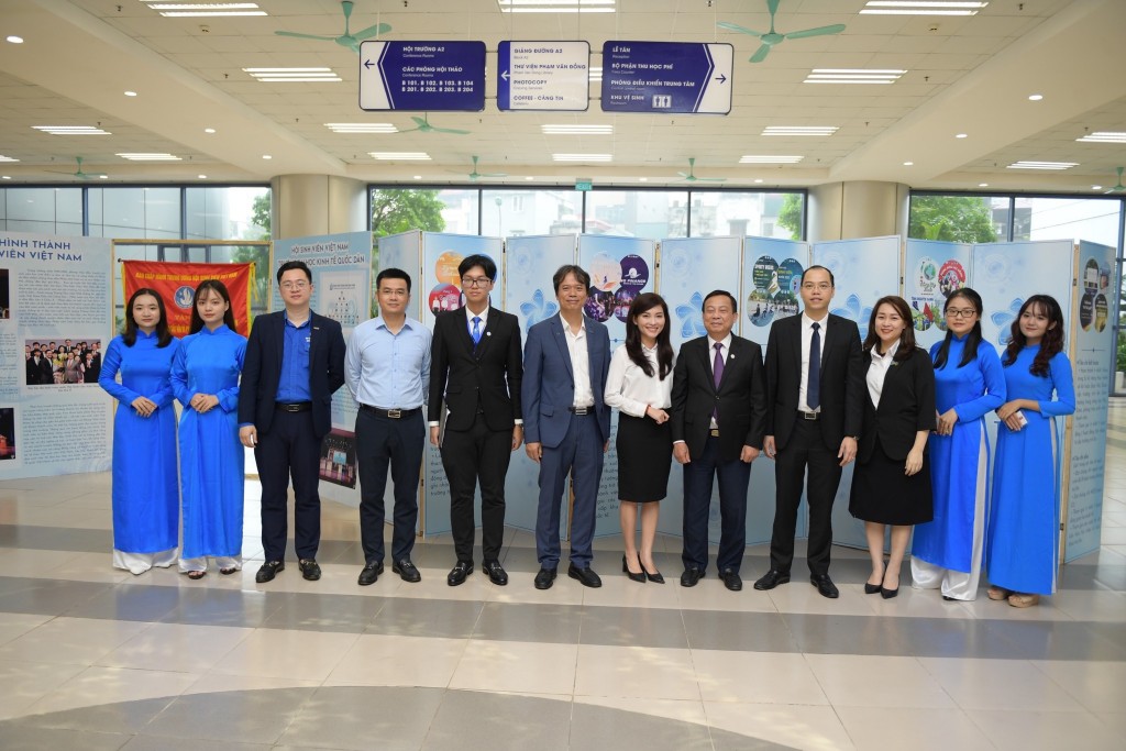 Đồng chí Lê Trí Nhân tiếp tục giữ chức Chủ tịch Hội Sinh viên Việt Nam trường Đại học Kinh tế Quốc dân khoá XVIII Đồng chí Lê Trí Nhân tiếp tục giữ chức Chủ tịch Hội Sinh viên Việt Nam trường Đại học Kinh tế Quốc dân khoá XVIII
