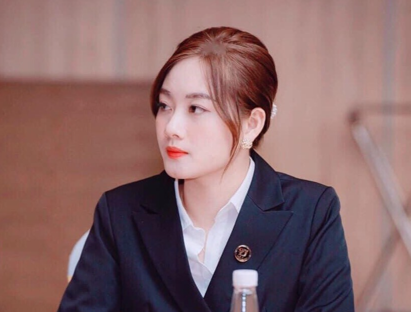 Chị Nguyễn Khánh Ly