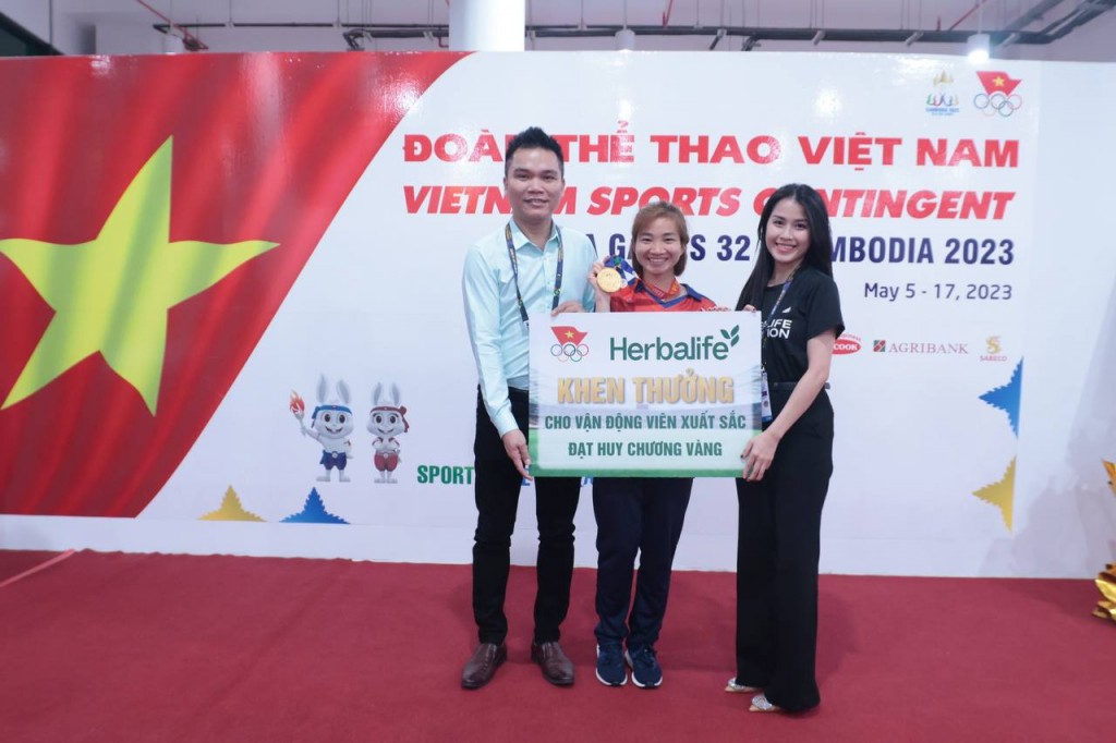 VĐV Nguyễn Thị Oanh – HCV nội dung 5.000m nữ